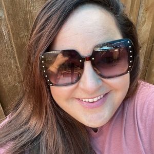 Meet your Posher, Mandy